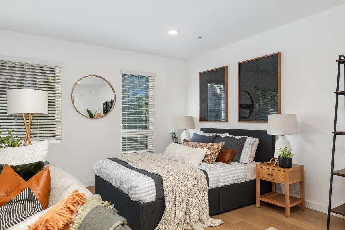 11_11277385_165586_165586-EI-111 copy 2