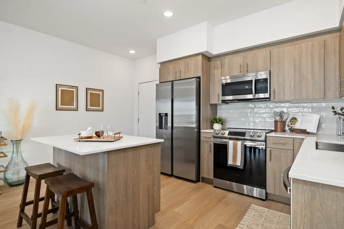 12_11277930_165587_165587-EI-112 copy 2