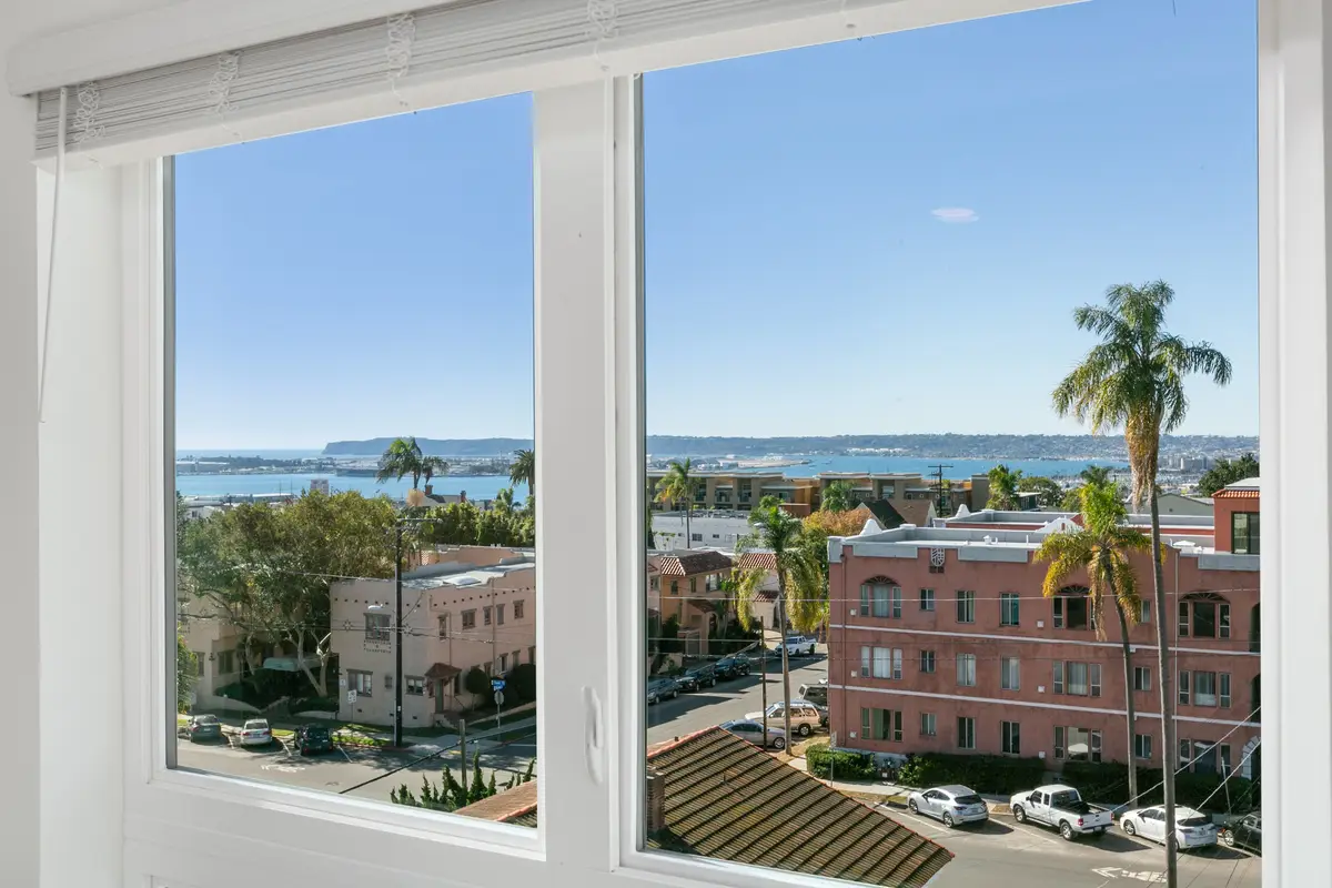 25_11265502_165113_165113-EI-125 copy 2